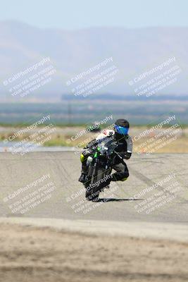 media/May-25-2025-Lets Ride (Sun) [[0ff033e448]]/C Group/1140am (Grapevine)/